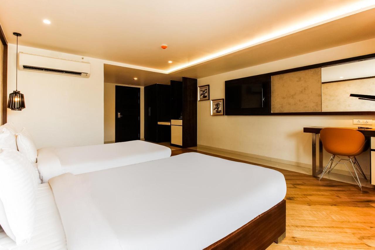 Palette - Hotel Kass Khapri Bagian luar foto